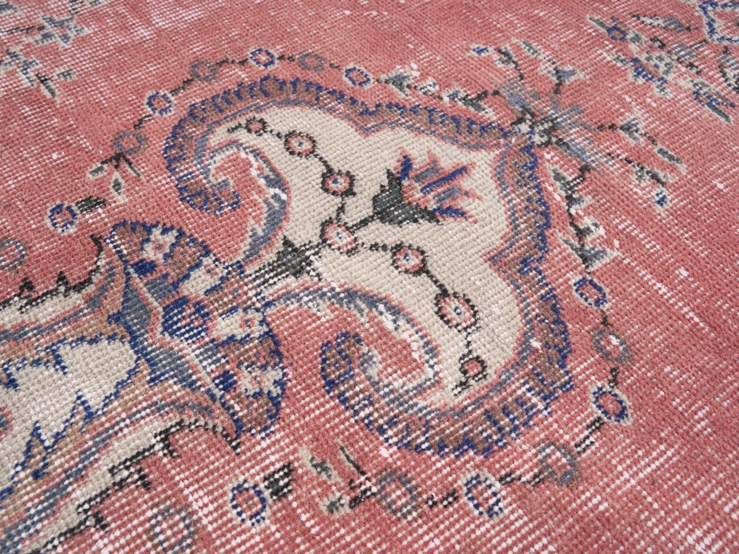 Turkish Isparta area rug in dusty rose and cream, view 7 of 10