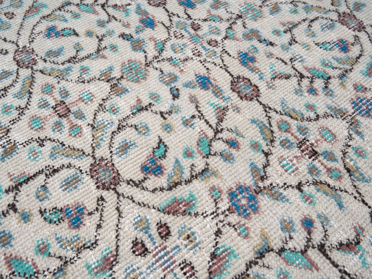 8628, Turkish Isparta Area Rug