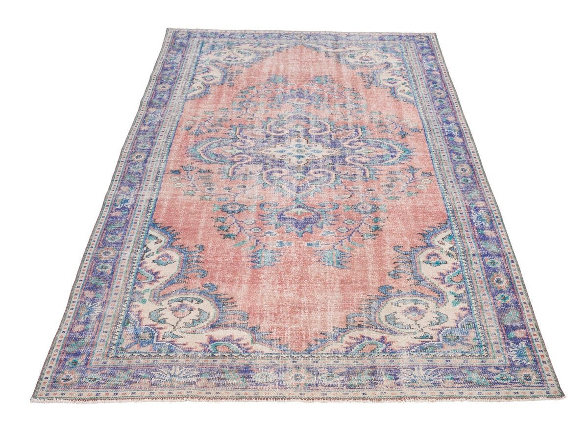 8618, Turkish Manisa Area Rug