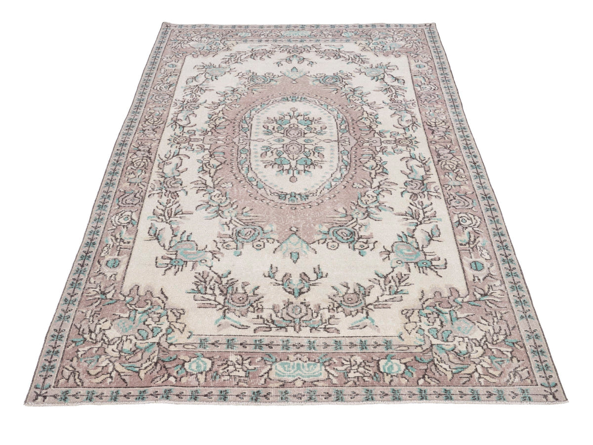 8607, Turkish Isparta Area Rug