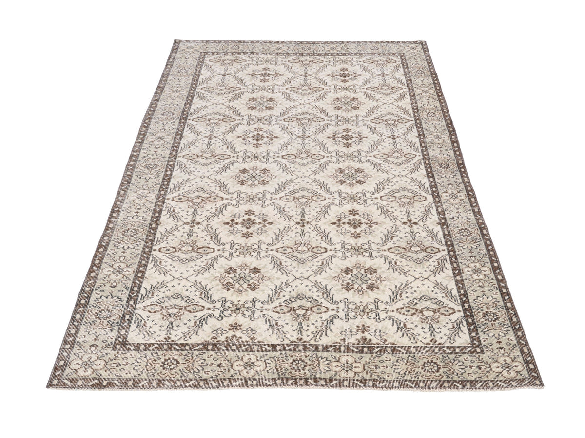 8605, Turkish Isparta Area Rug