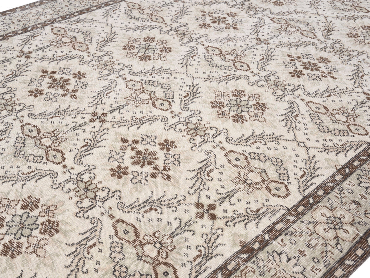 8605, Turkish Isparta Area Rug