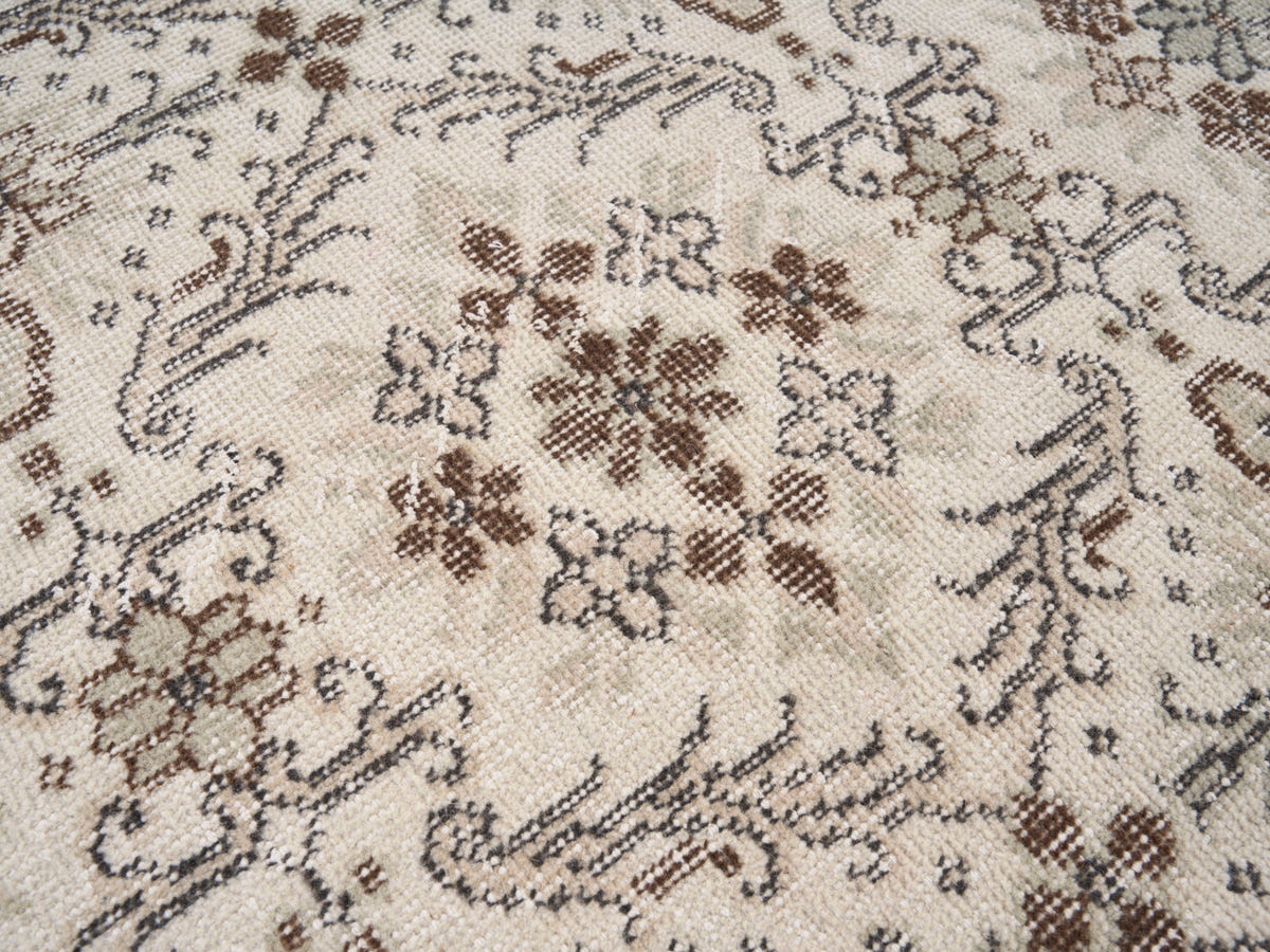 8605, Turkish Isparta Area Rug