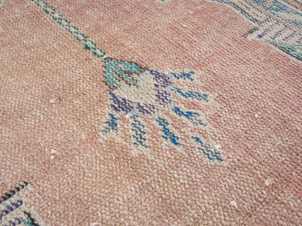8585, Turkish Isparta Runner Rug