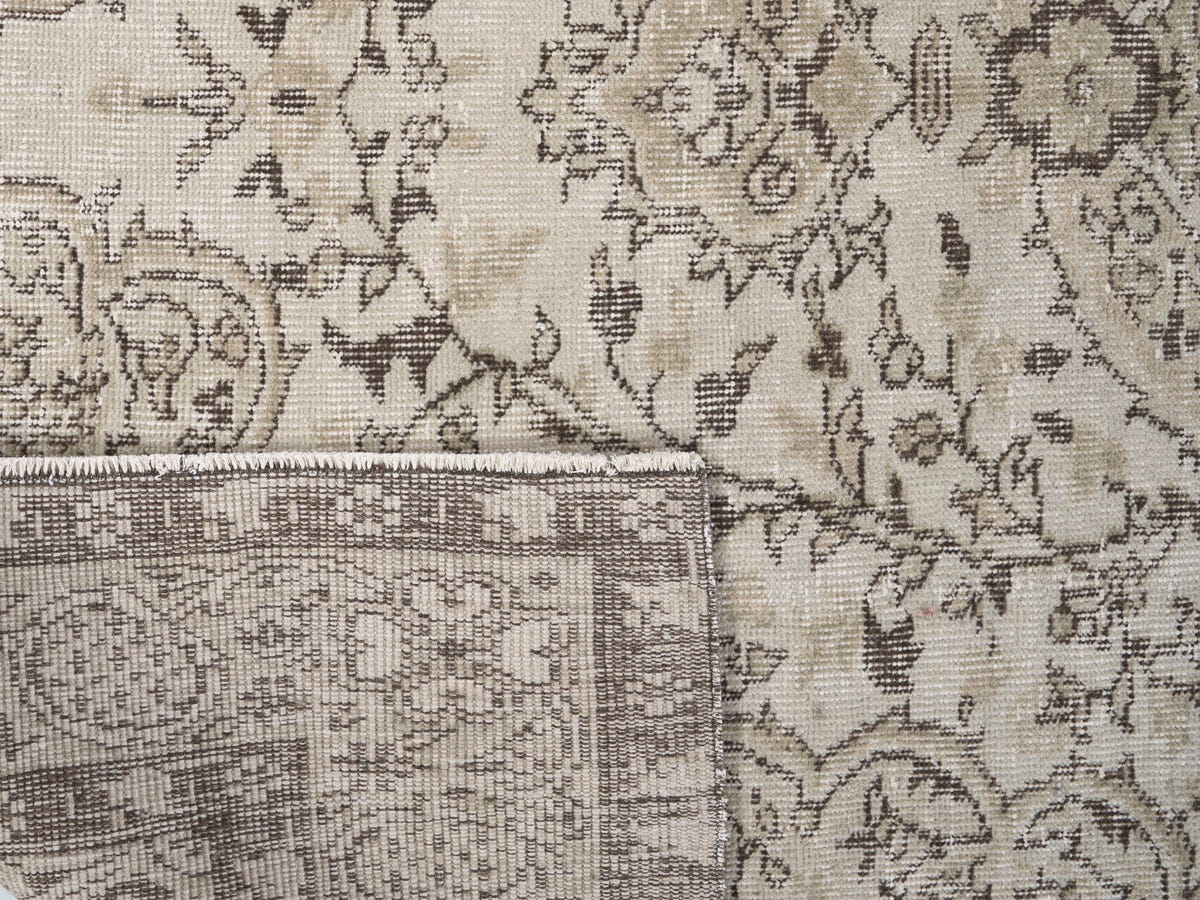 8561, Turkish Isparta Area Rug