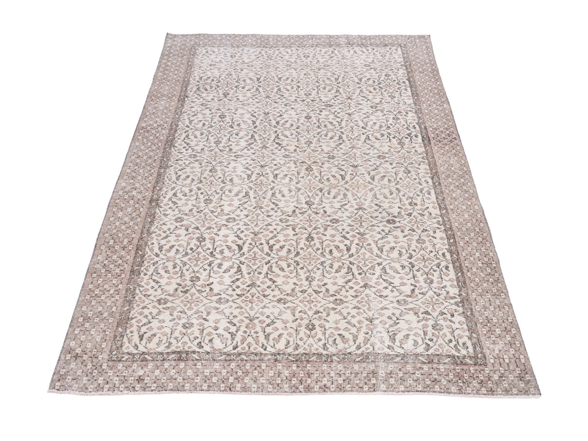 8550, Turkish Isparta Area Rug