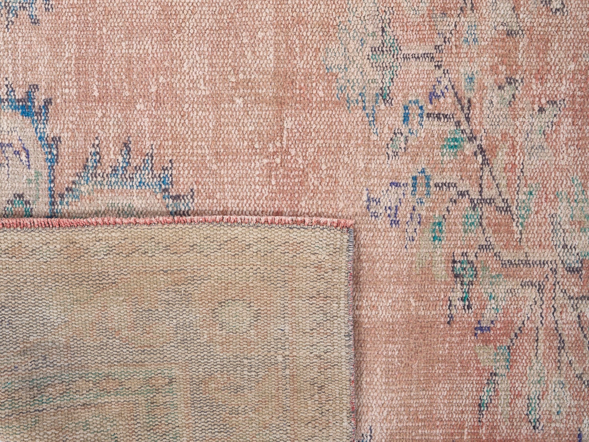 8534, Turkish Manisa Area Rug