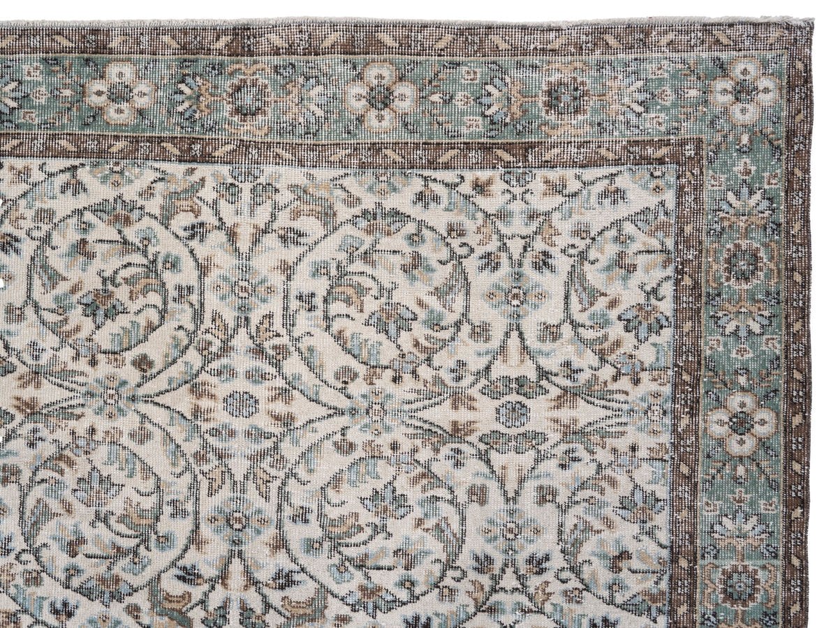 8531, Turkish Isparta Area Rug