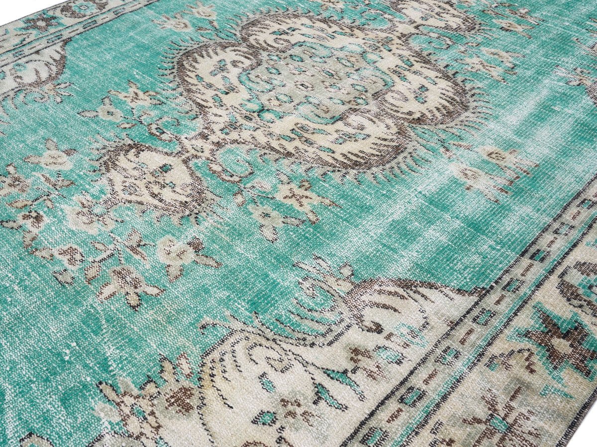 8524, Turkish Manisa Area Rug