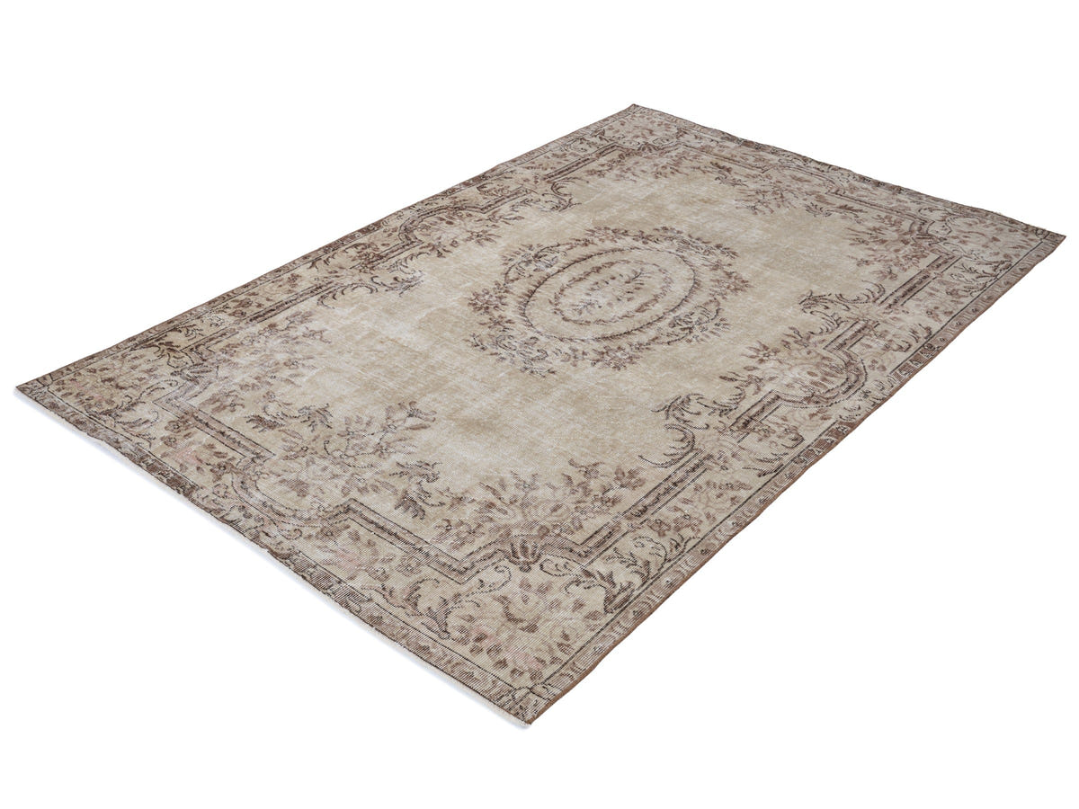8272, Turkish Isparta Area Rug