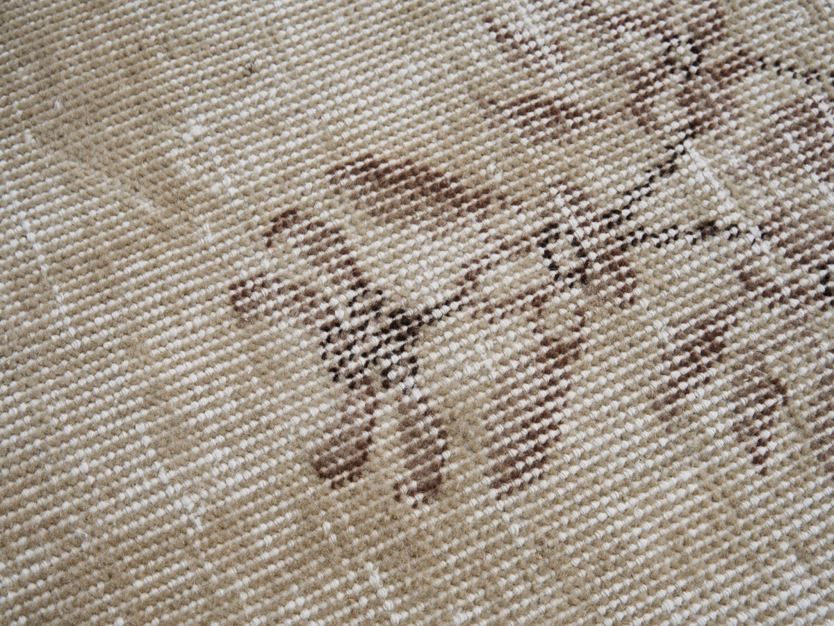 8272, Turkish Isparta Area Rug