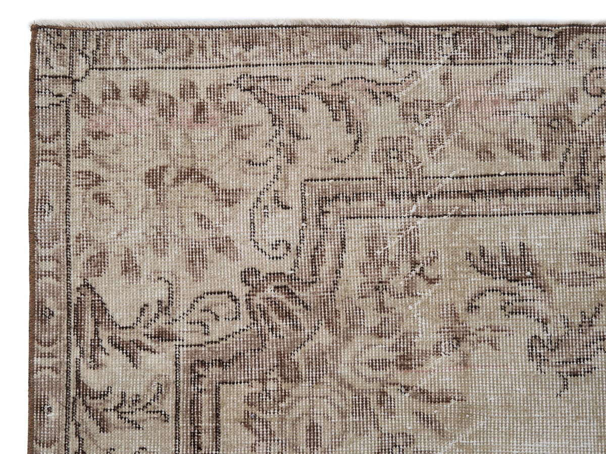 8272, Turkish Isparta Area Rug