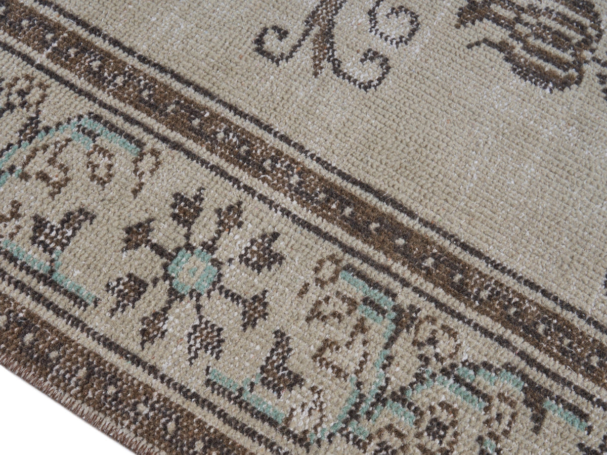 8116, Turkish Manisa Area Rug