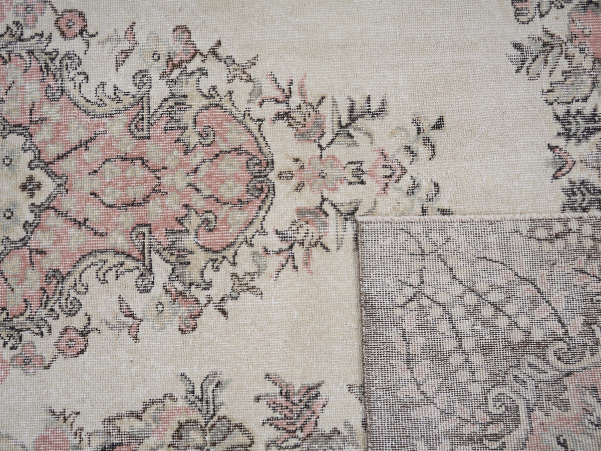 8160, Turkish Isparta Area Rug