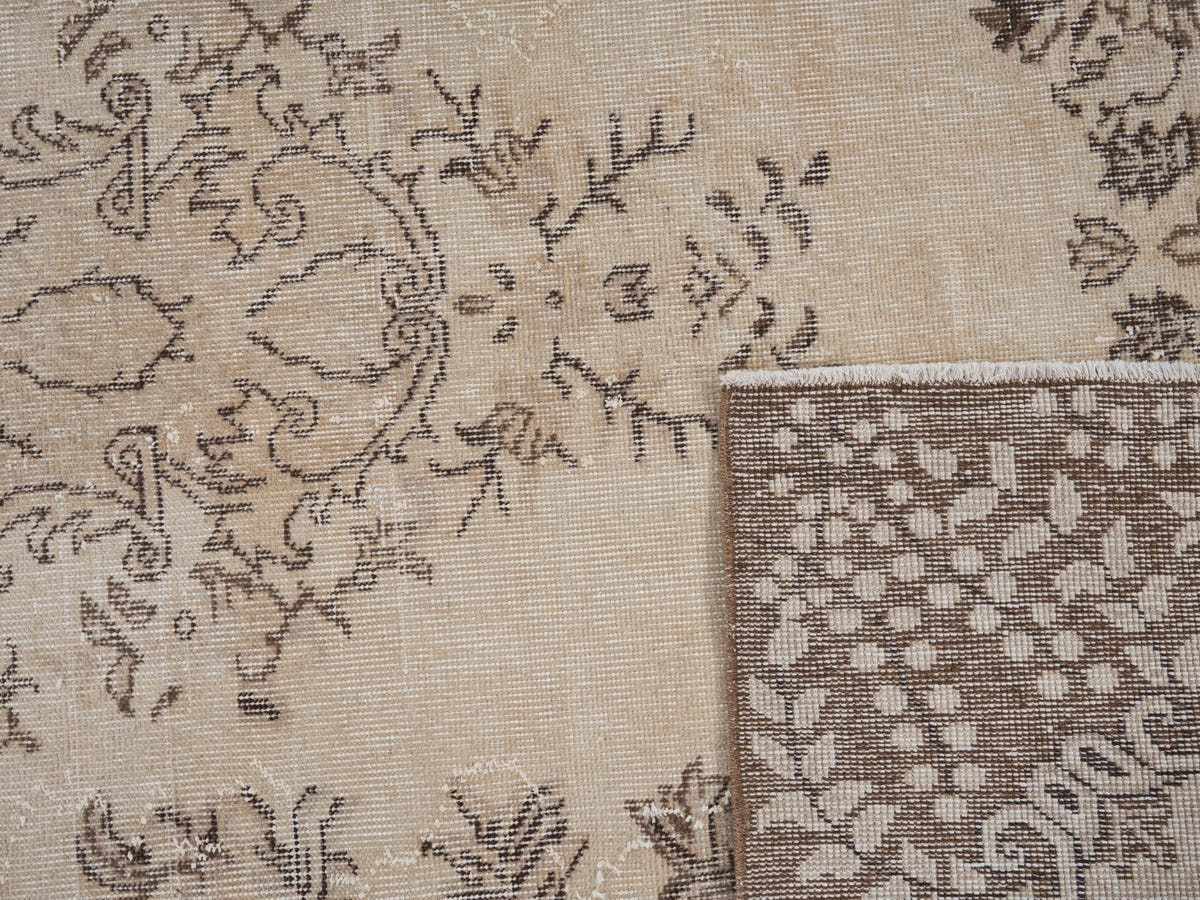 8203, Turkish Isparta Area Rug