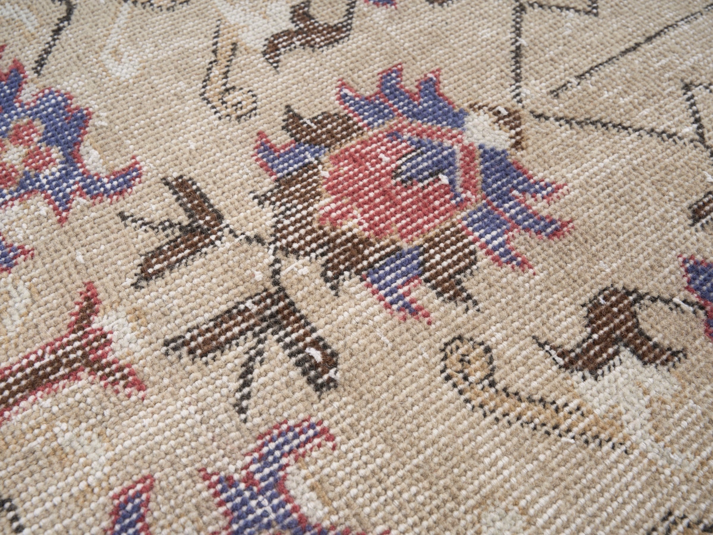 Turkish Isparta area rug in cream and terracotta, view 7 of 10