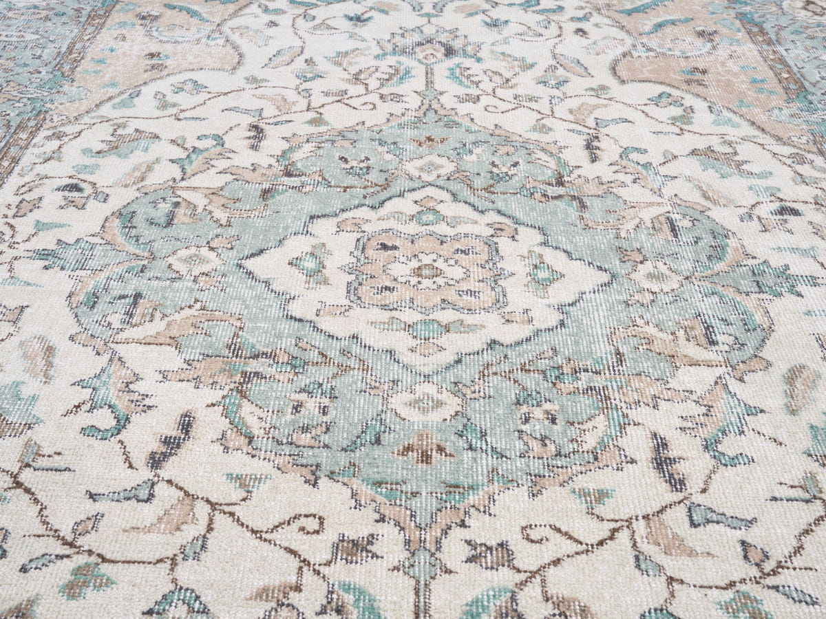8505, Turkish Isparta Area Rug