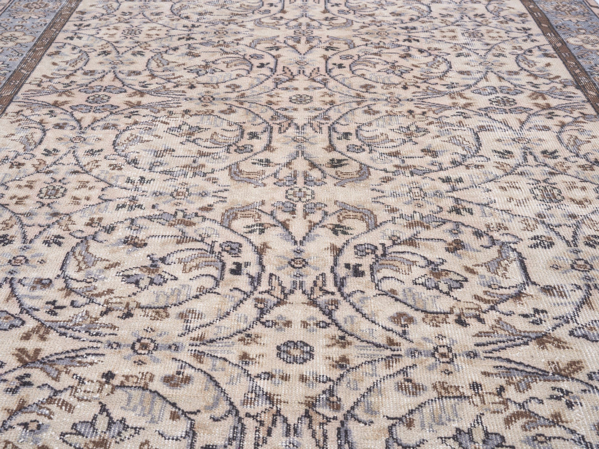 8502, Turkish Isparta Area Rug