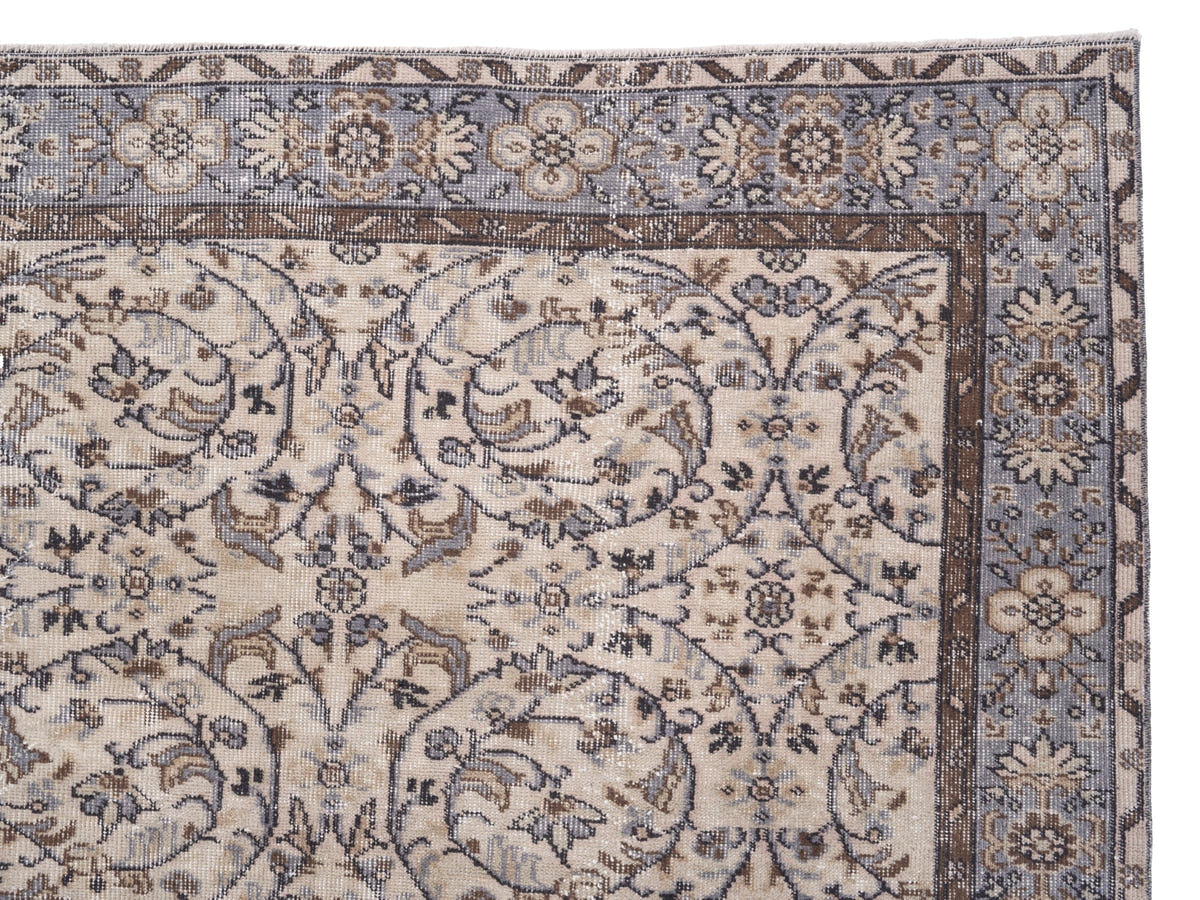 8502, Turkish Isparta Area Rug