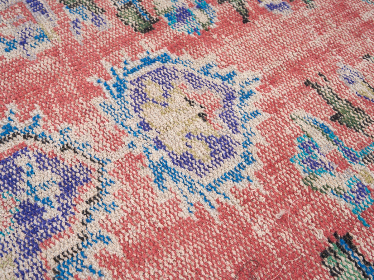 8497, Turkish Manisa Area Rug