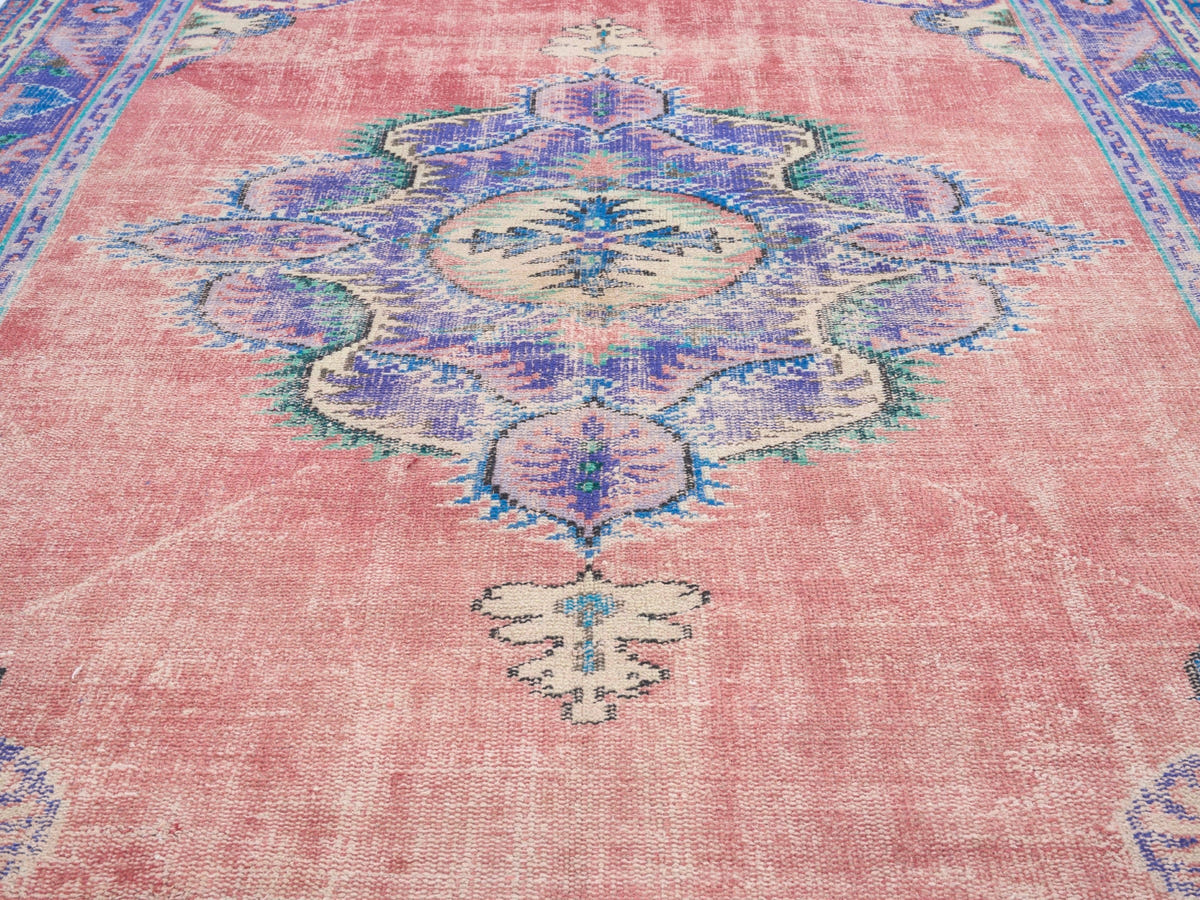 8475, Turkish Manisa Area Rug