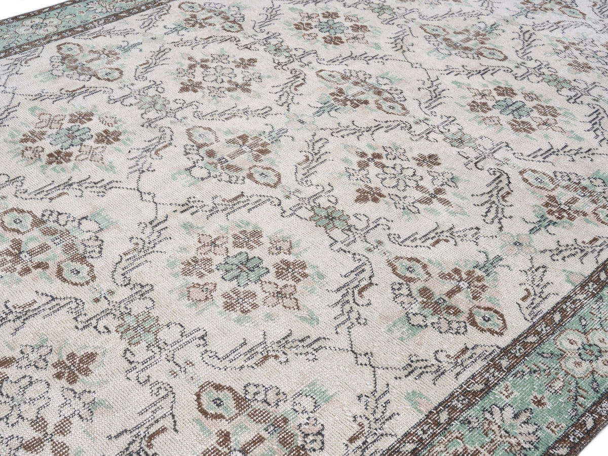 8463, Turkish Isparta Area Rug