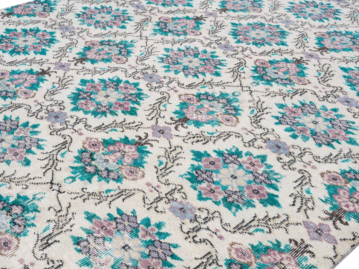 8460, Turkish Isparta Area Rug