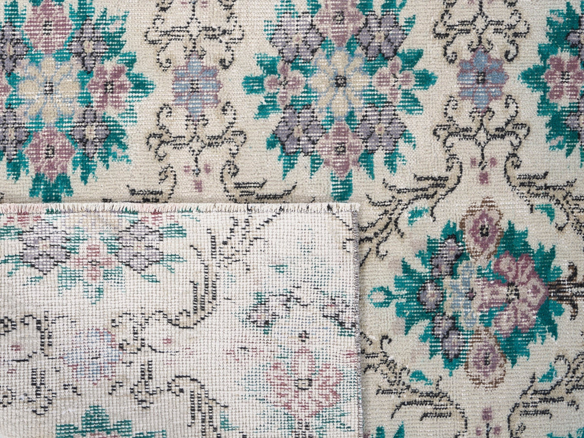 8460, Turkish Isparta Area Rug