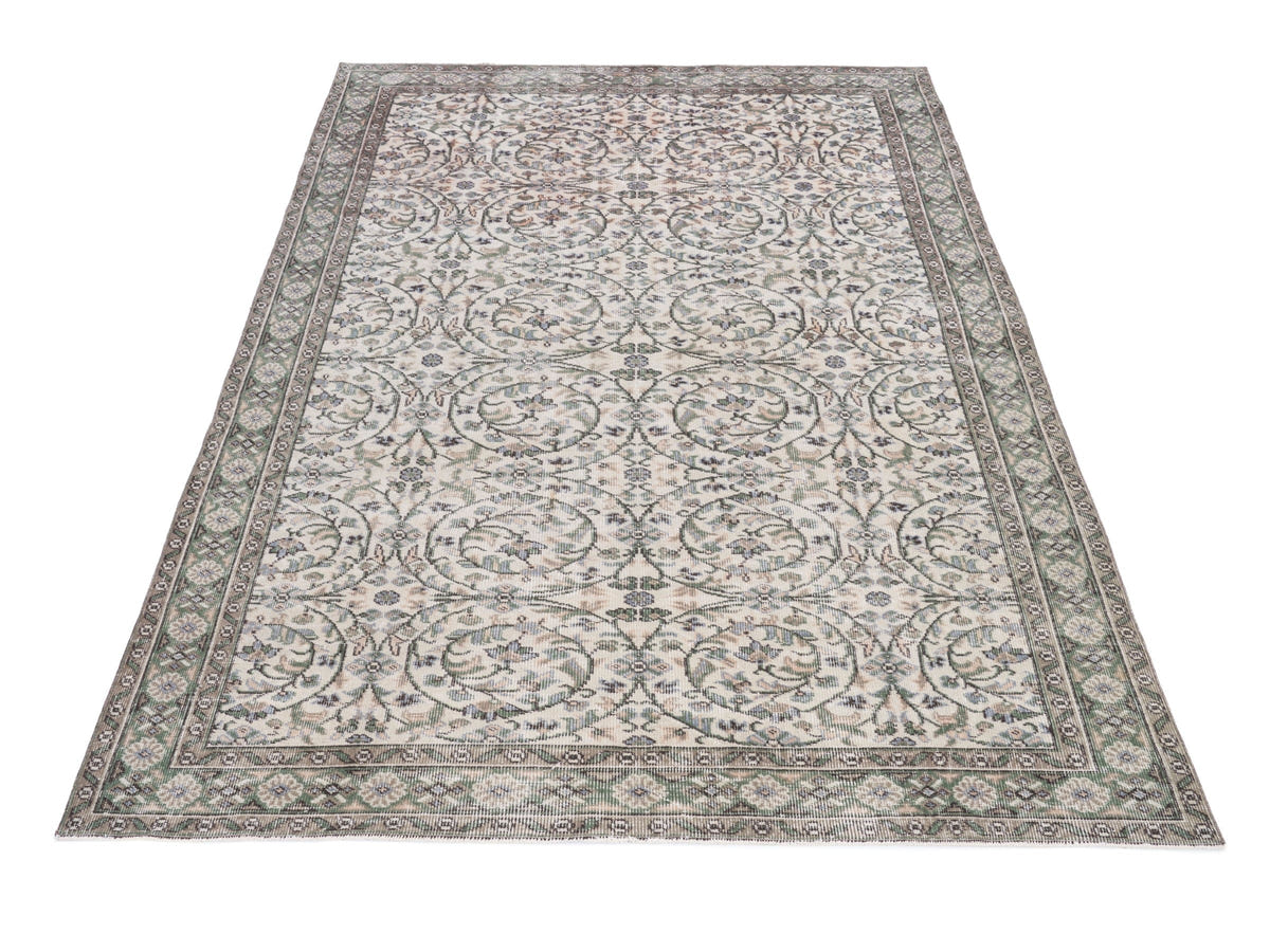 8449, Turkish Isparta Area Rug