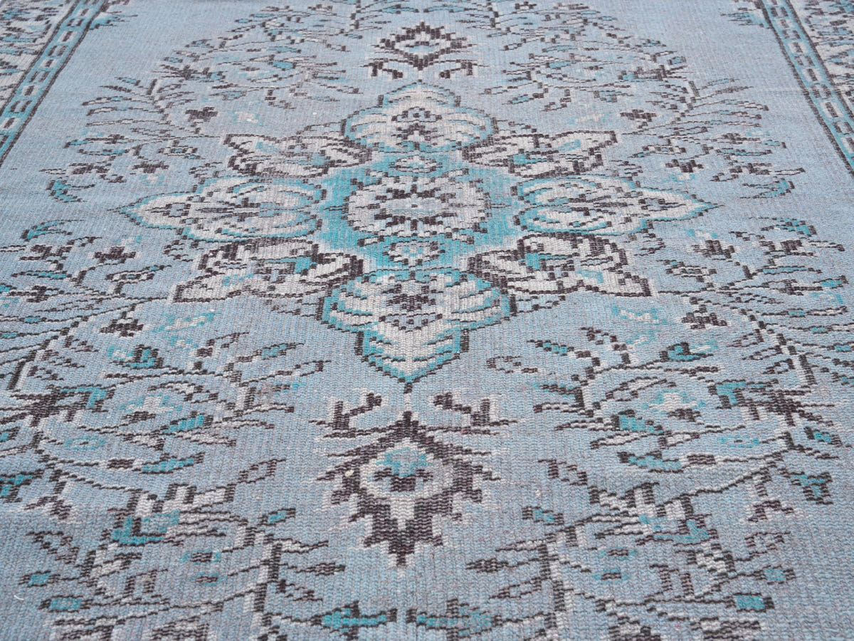 8549, Turkish Manisa Area Rug