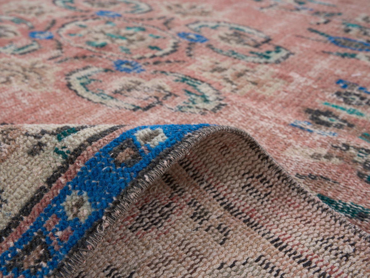 8532, Turkish Manisa Area Rug