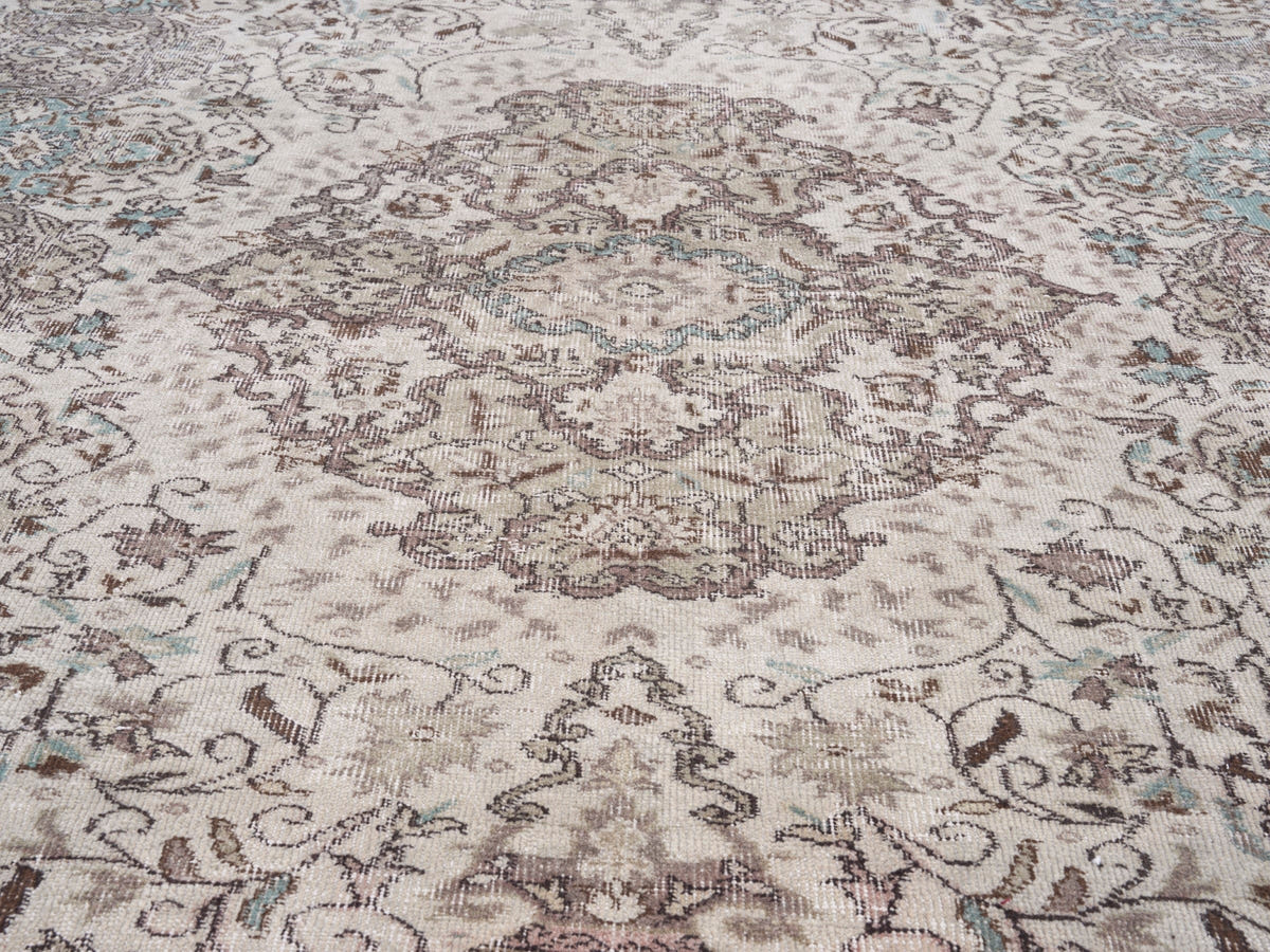 8521, Turkish Isparta Area Rug