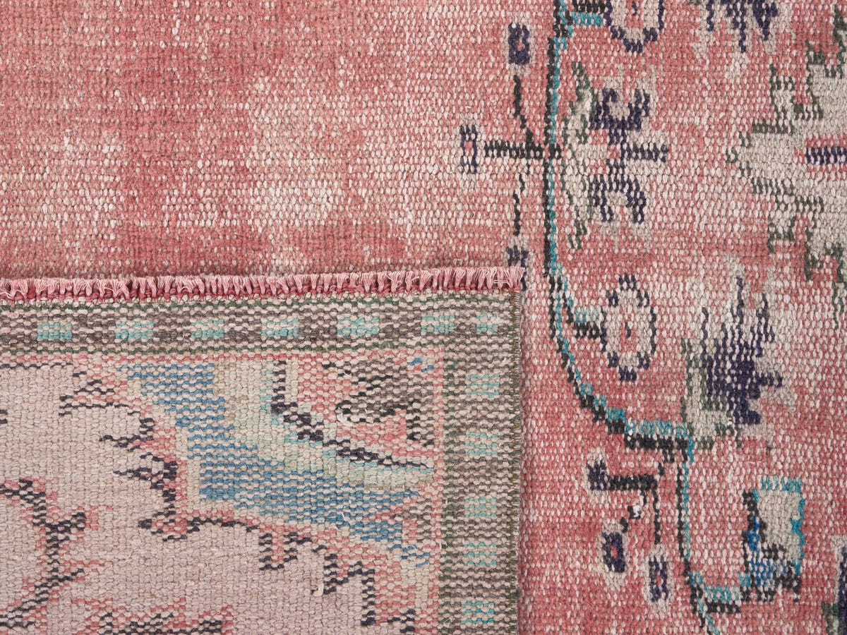 8518, Turkish Manisa Area Rug