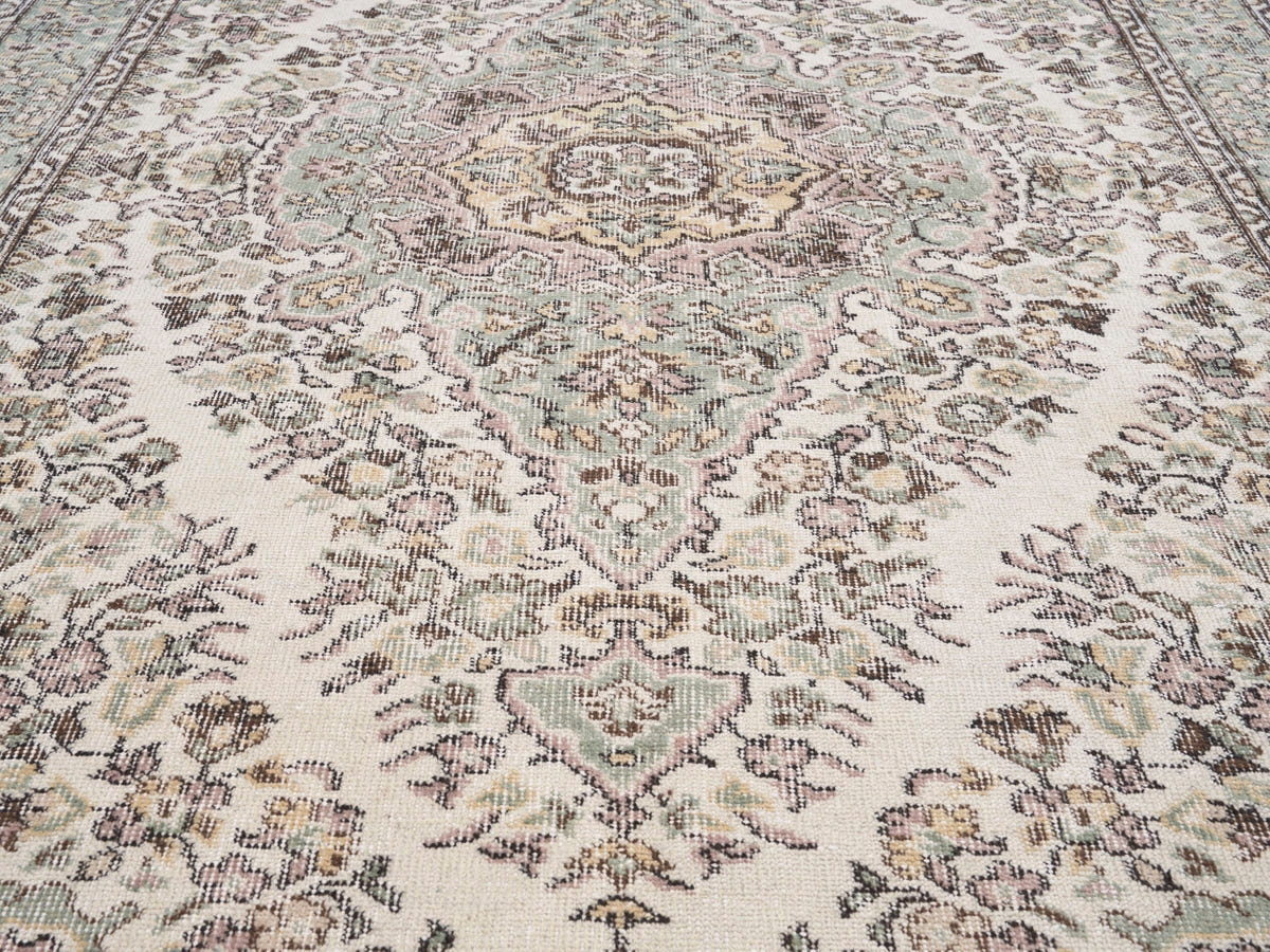 8514, Turkish Isparta Area Rug