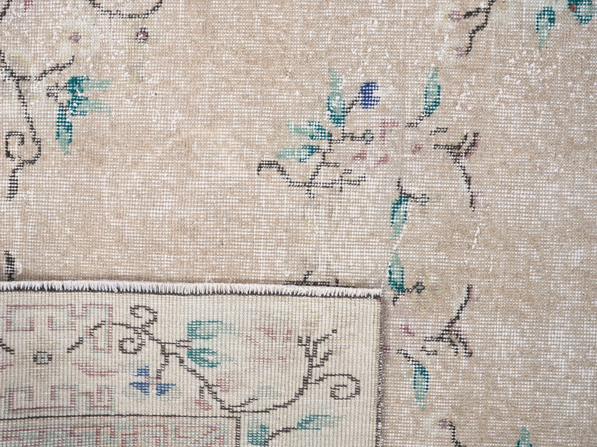 8506, Turkish Isparta Area Rug