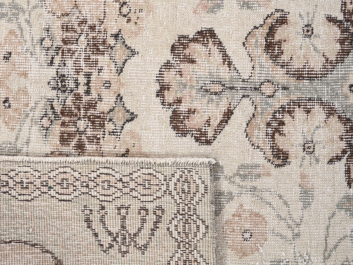 8487, Turkish Isparta Area Rug