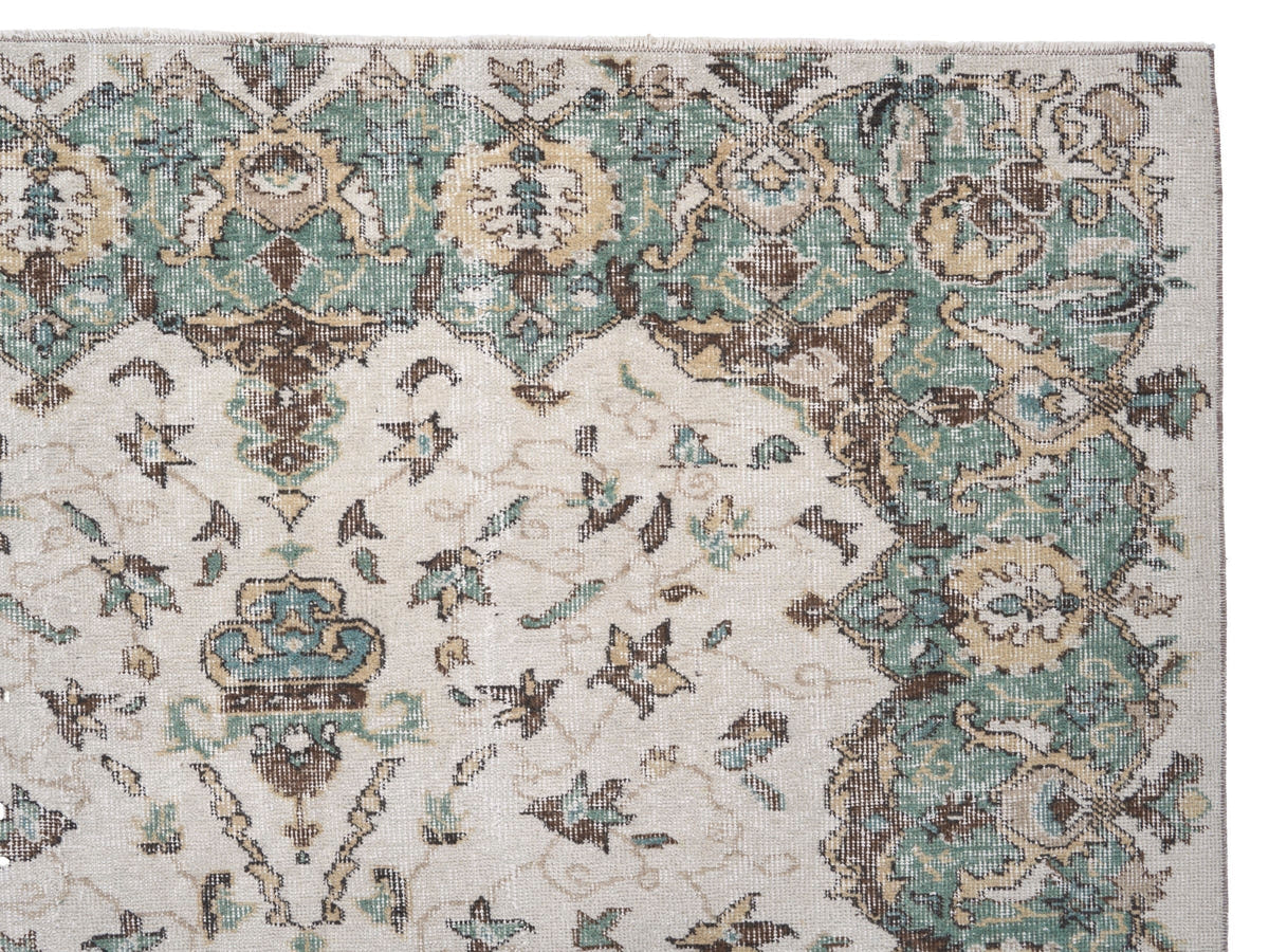8481, Turkish Isparta Area Rug