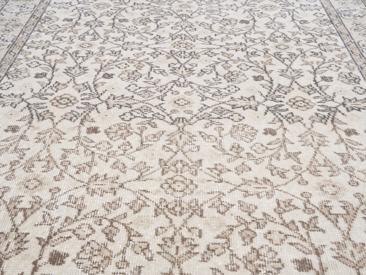 8458, Turkish Isparta Area Rug