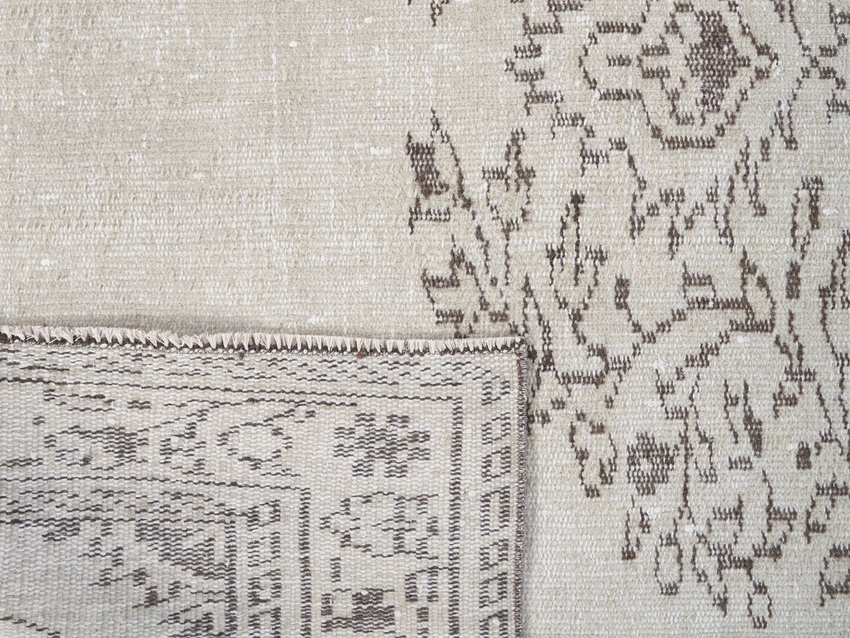 8453, Turkish Manisa Area Rug