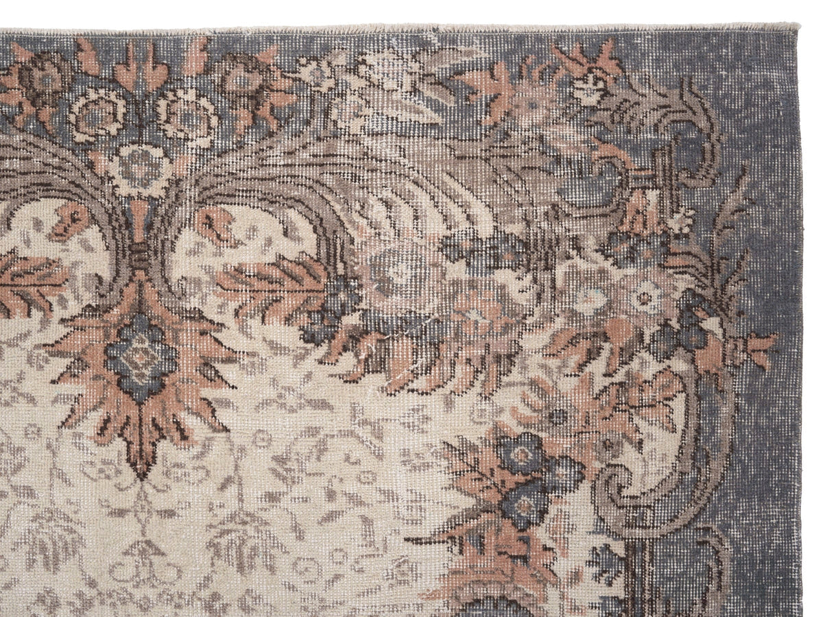 8447, Turkish Isparta Area Rug