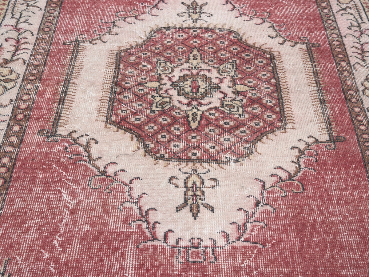 8883, Turkish Isparta Area Rug