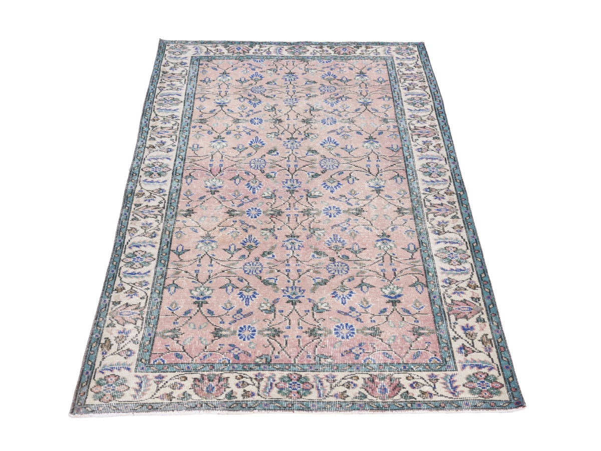 8882, Turkish Isparta Area Rug