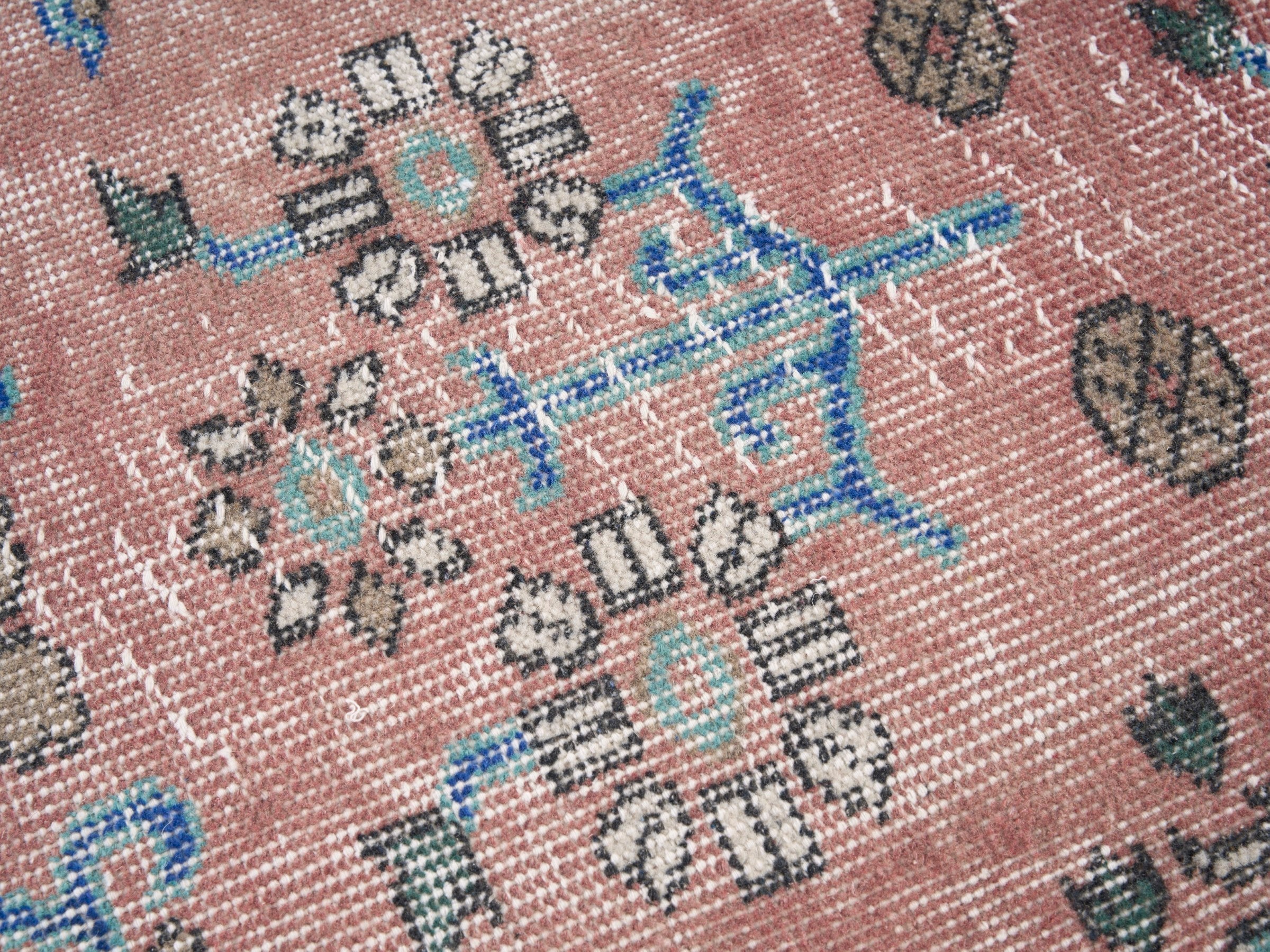 Turkish Isparta area rug in dusty rose and cream, view 7 of 10