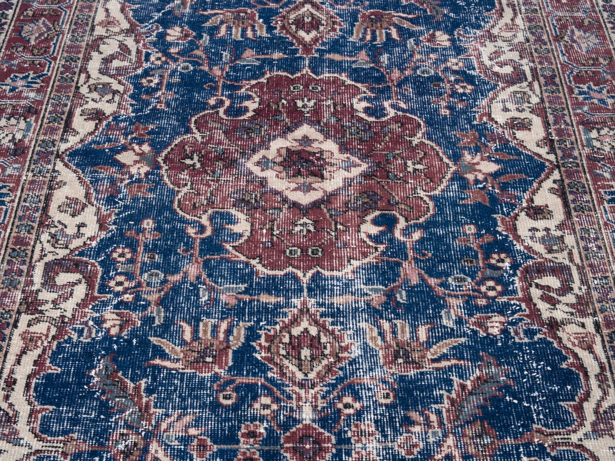 8870, Turkish Isparta Area Rug