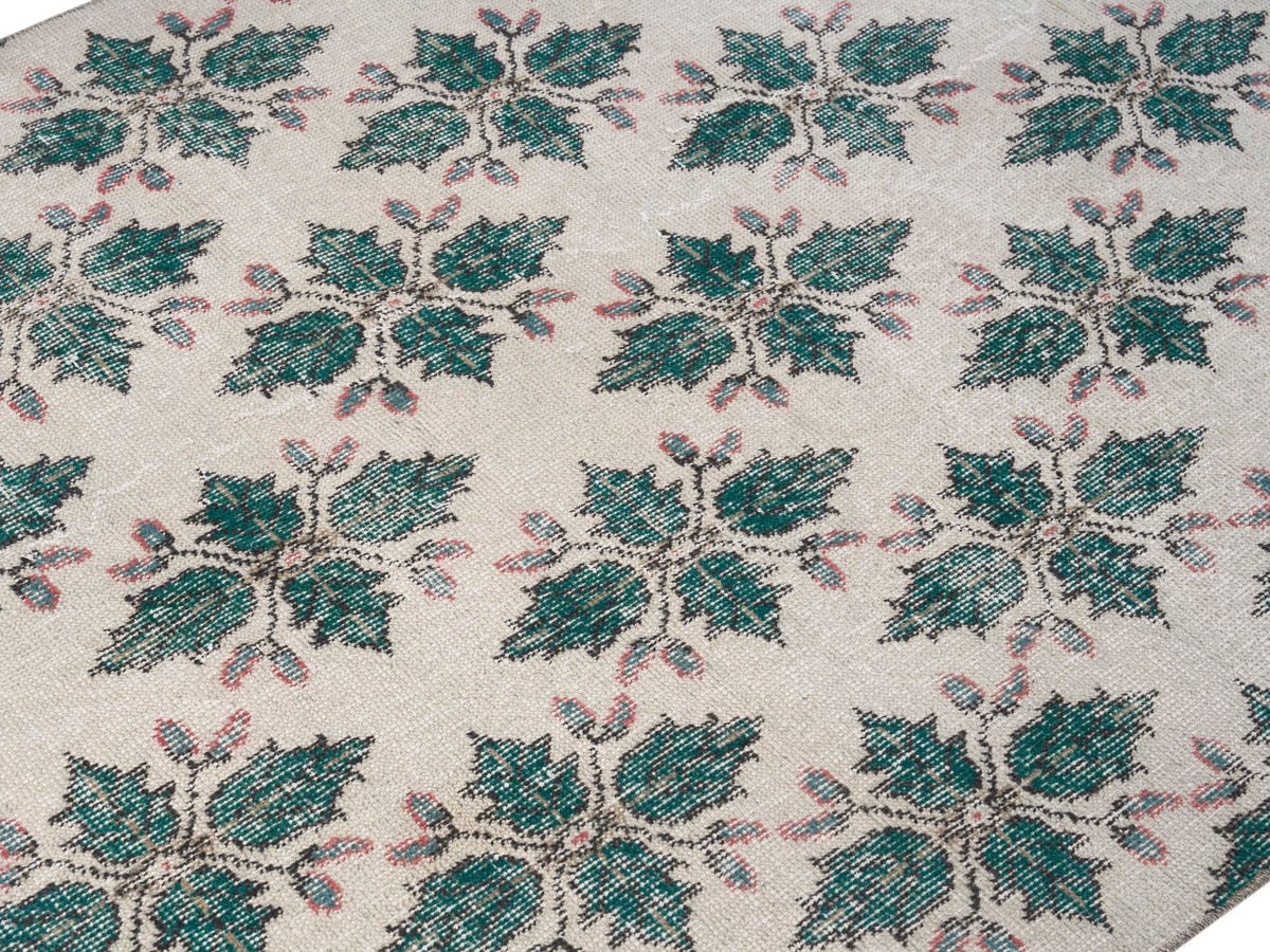 8867, Turkish Isparta Area Rug