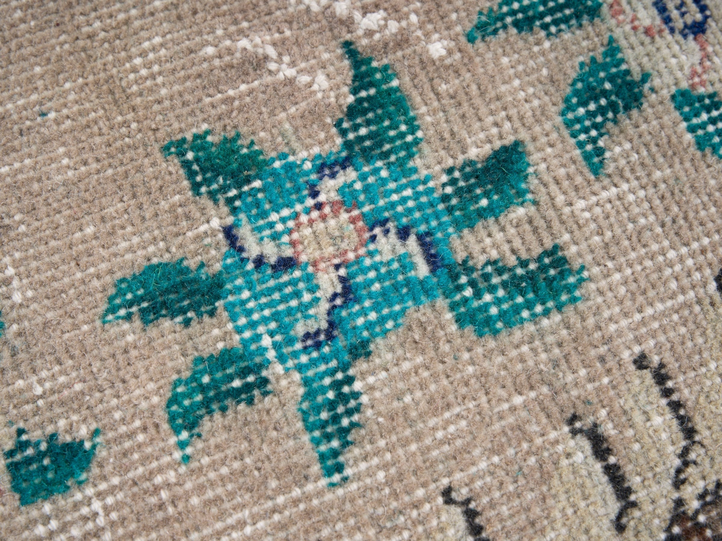Turkish Isparta area rug in cream and dark brown, view 7 of 10