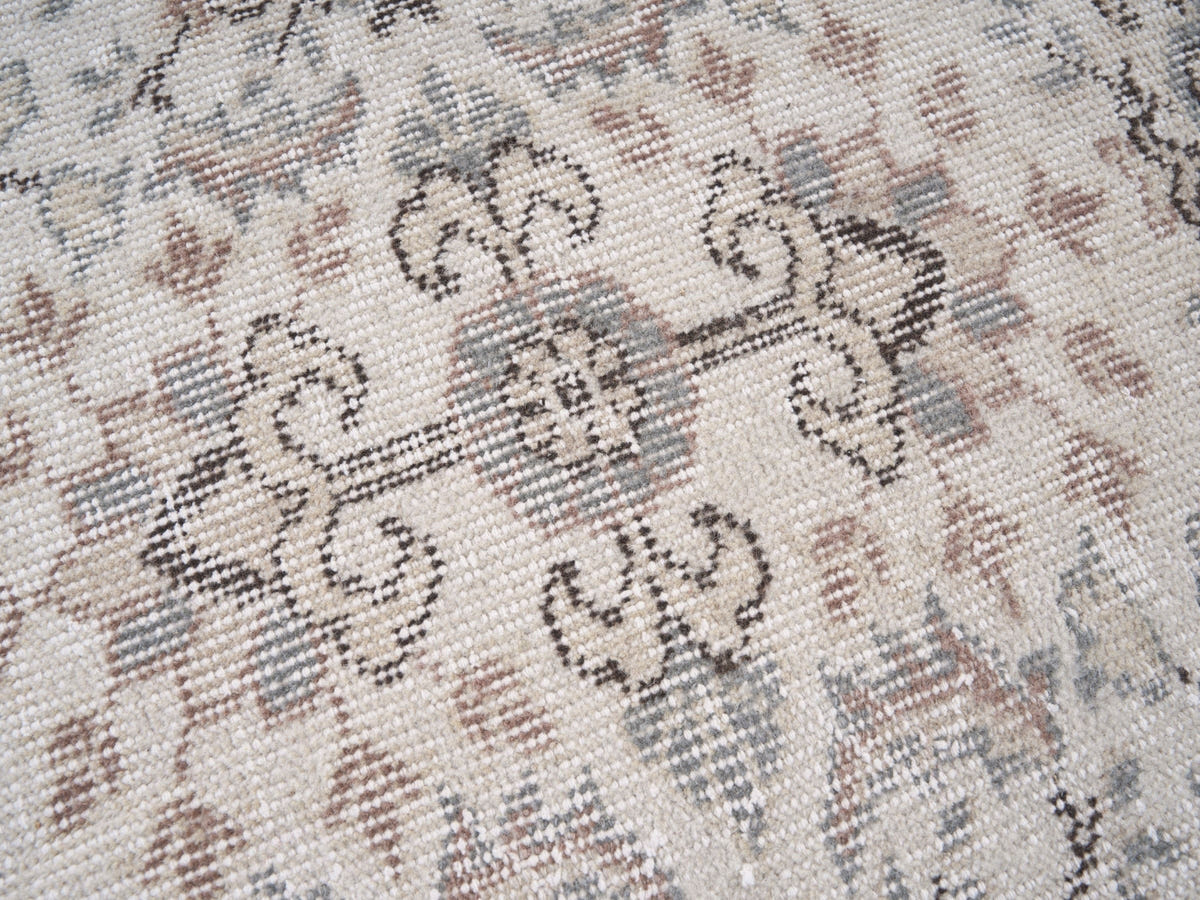 8833, Turkish Isparta Area Rug