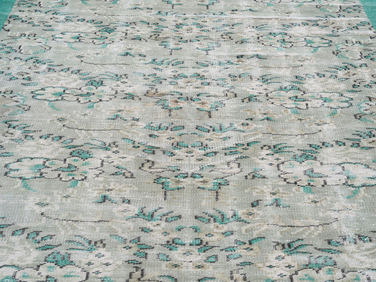 8819, Turkish Manisa Area Rug