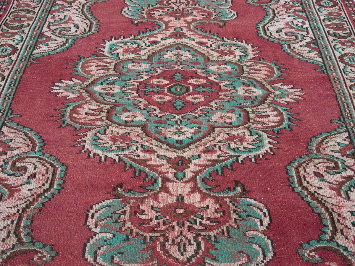 8803, Turkish Manisa Area Rug