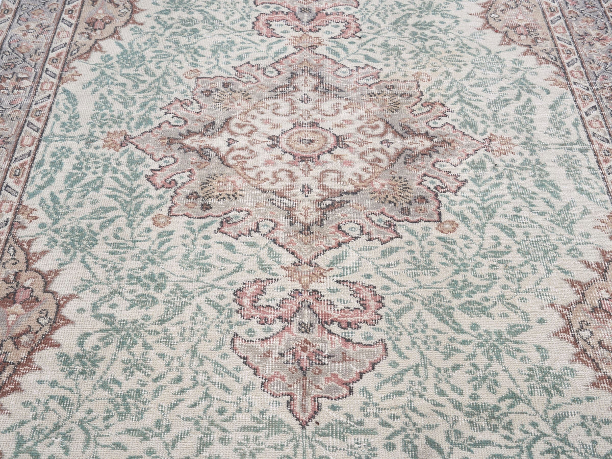8797, Turkish Isparta Area Rug